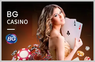 Hình ảnh mô tả các trò chơi casino trực tuyến như Baccarat, Roulette với chip vàng và người chia bài.